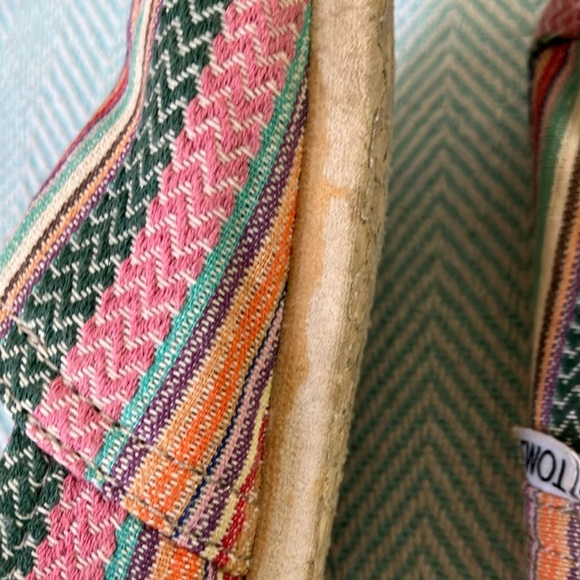 Toms size 8 women’s Colorful Striped Canvas Slip-Ons - fair condition - Picture 13 of 15